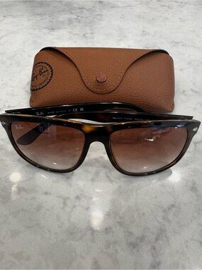 Ray-Ban RB 4147 Boyfriend Sunglasses